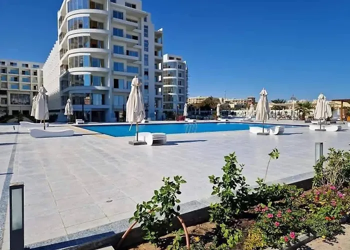 C408 Apartment *