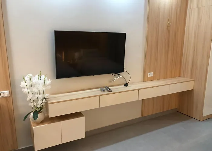 C408 Apartment